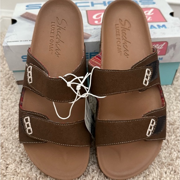 Skechers Luxe Foam Brown Slide Sandals - Picture 2 of 3